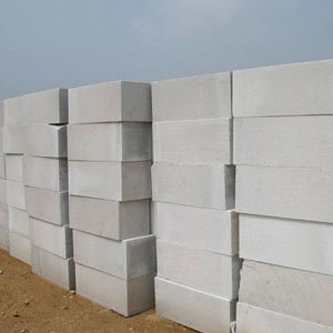 绿色发展，筑建未来 防腐蚀粉煤灰蒸压砖引领绿色办公新潮流